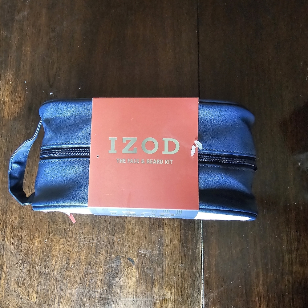 IZOD Blue and White Men's Travel Bag - Picture 7 of 8